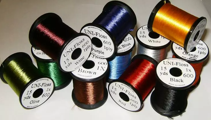 UNI Floss 15yds. 600 - Perhonsidontalangat ja kierteet - 802353004571 - 2