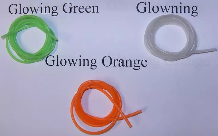 Silicon Tube Glowing 1m 3,8x3 - Perhojen kuulapäät, putket ja silmät - 6430021458322 - 1