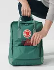 Fjällräven Kånken reppu, Foliage Green - Fjällräven Kånken - 7323450752804 - 7
