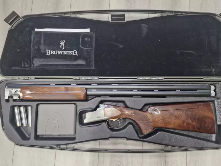 Browning B725 Sporting 12/76 32" - Käytetyt aseet - 3900000012368 - 1